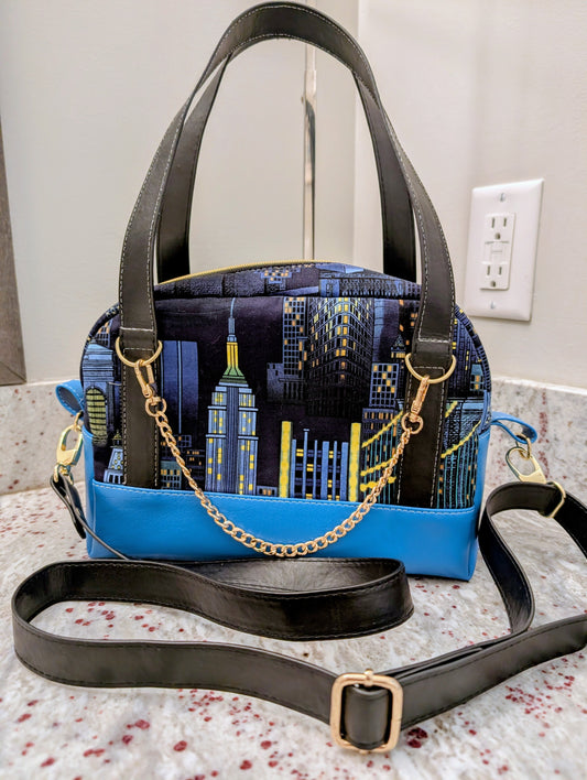 NYC Arch Zipper Bag