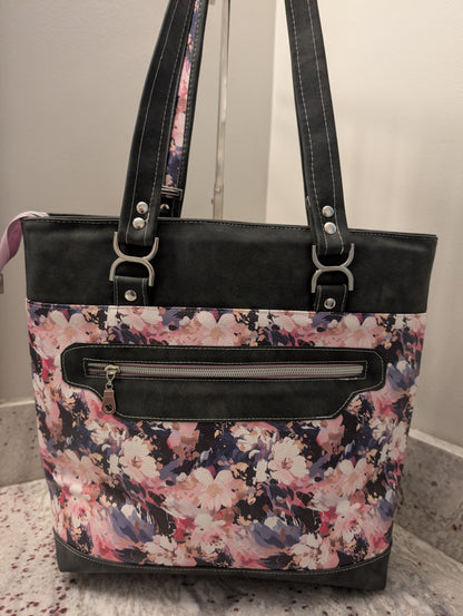 The Kensley Tote