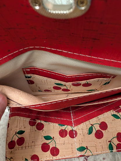 Tracy Wallet (Cherries)